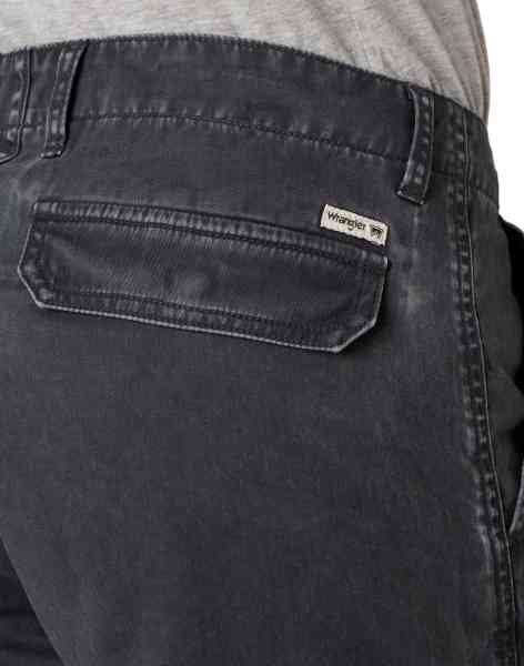 Wrangler Cargo Short aus 100% Baumwolle - Faded Black